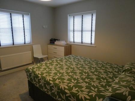 4 bedroom Detached house to let in Bowen Drive, Armthorpe, DN3