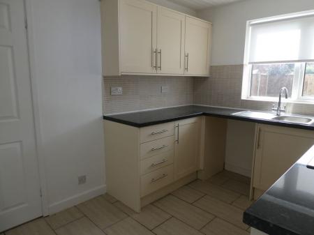 3 bedroom Semi-detached house to let in Hanbury Close, Balby, Doncaster, DN4