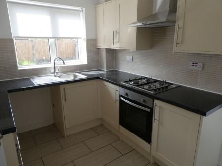 3 bedroom Semi-detached house to let in Hanbury Close, Balby, Doncaster, DN4