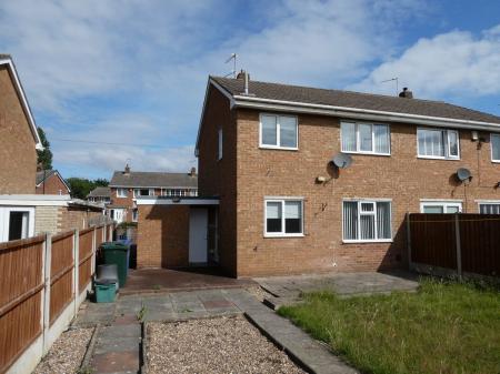 3 bedroom Semi-detached house to let in Hanbury Close, Balby, Doncaster, DN4