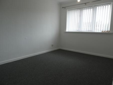 3 bedroom Semi-detached house to let in Hanbury Close, Balby, Doncaster, DN4
