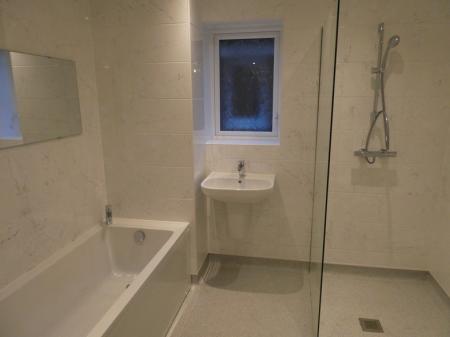 4 bedroom Detached house to let in Harvester Lane, Wheatley Hills, Doncaster, DN2