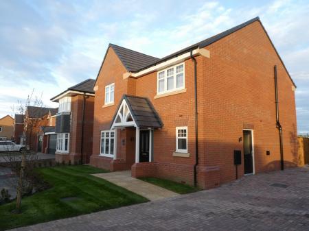 4 bedroom Detached house to let in Harvester Lane, Wheatley Hills, Doncaster, DN2