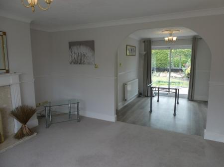 3 bedroom Detached house to let in Goodison Boulevard, Cantley, DN4