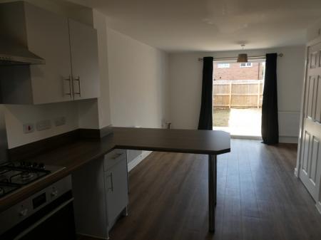 2 bedroom Semi-detached house to let in Dutchman Way, Bessacarr, Doncaster, DN4