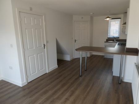 2 bedroom Semi-detached house to let in Dutchman Way, Bessacarr, Doncaster, DN4