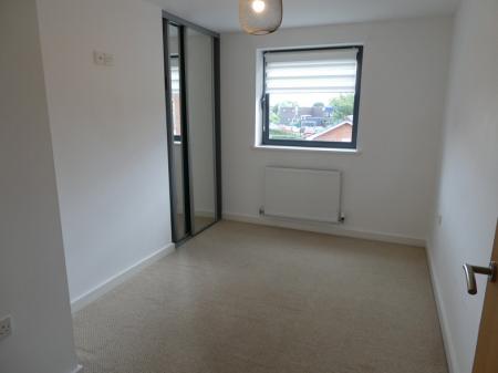 2 bedroom Flat to let in Mere Lane, Armthorpe, DN3