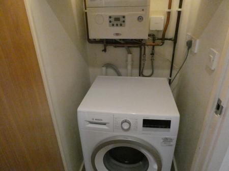 2 bedroom Flat to let in Mere Lane, Armthorpe, DN3