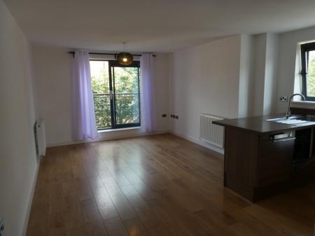 2 bedroom Flat to let in Mere Lane, Armthorpe, DN3