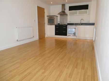 2 bedroom Flat to let in Ings Lane, Skellow, DN6