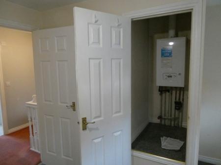 2 bedroom Terraced House to let in Walstow Crescent, Armthorpe, DN3