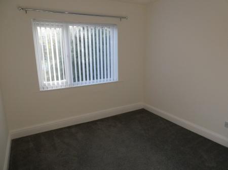 3 bedroom Semi-detached house to let in Ingleborough Drive, Sprotbrough, DN5