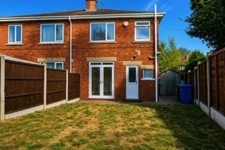 3 bedroom Semi-detached house to let in Ingleborough Drive, Sprotbrough, DN5