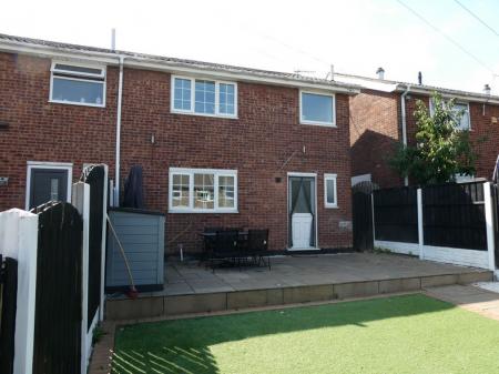 3 bedroom Semi-detached house to let in Lime Tree Walk, Conisbrough, DN12