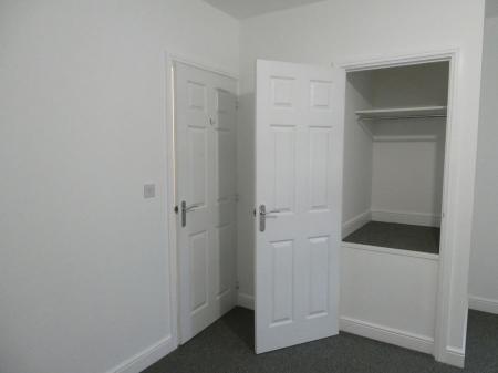2 bedroom Town house to let in Aidans Close, Clay Lane, Doncaster, DN2