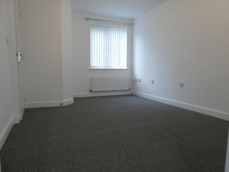 2 bedroom Town house to let in Aidans Close, Clay Lane, Doncaster, DN2