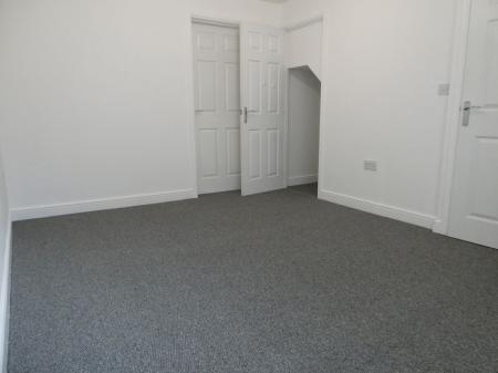 2 bedroom Town house to let in Aidans Close, Clay Lane, Doncaster, DN2