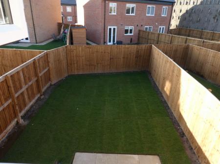 2 bedroom Semi-detached house to let in Hurrier Grove, New Rossington, DN11