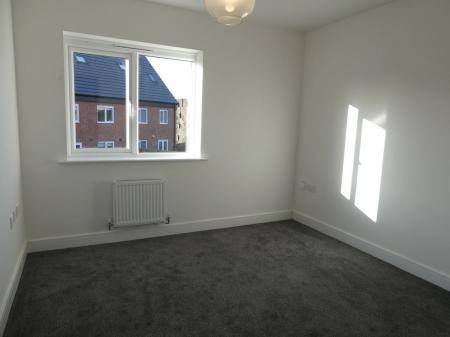 2 bedroom Semi-detached house to let in Hurrier Grove, New Rossington, DN11