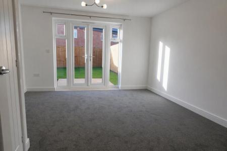2 bedroom Semi-detached house to let in Hurrier Grove, New Rossington, DN11