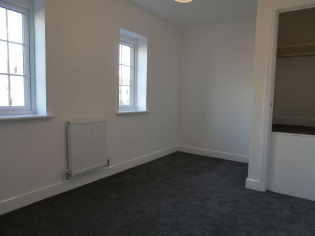2 bedroom Semi-detached house to let in Hurrier Grove, New Rossington, DN11