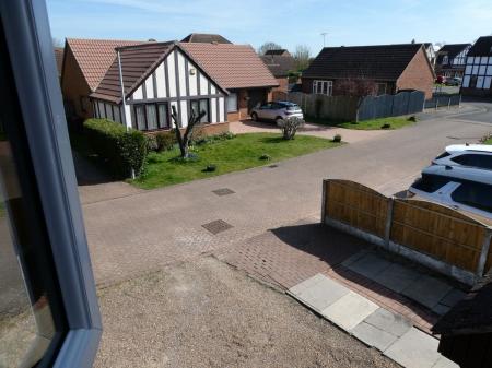 2 bedroom Semi-detached house to let in Knights Close, Belton, DN9