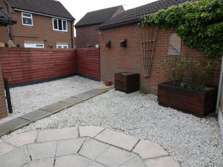 2 bedroom Semi-detached house to let in Knights Close, Belton, DN9