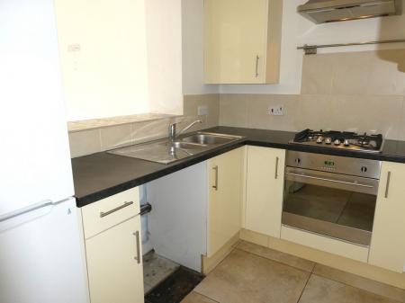 2 bedroom Semi-detached house to let in Knights Close, Belton, DN9