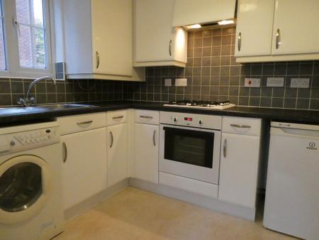 2 bedroom Apartment to let in Primrose Place, Bessacarr, Doncaster, DN4