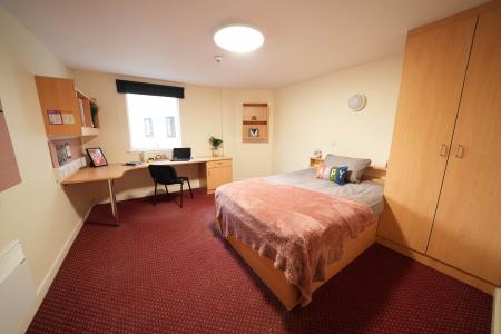 4 bedroom Flat for sale in 17 Hawkhill, Dundee, DD1