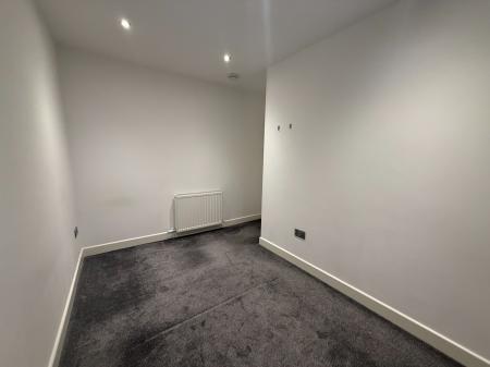 2 bedroom Flat to let in Blackness Street, West End, Dundee, DD1