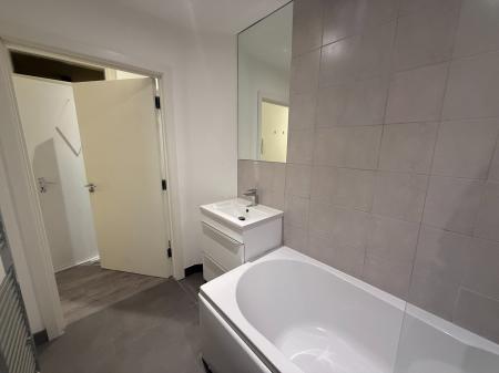 2 bedroom Flat to let in Blackness Street, West End, Dundee, DD1