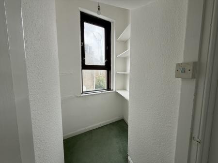 2 bedroom Flat to let in Perth Road, Dundee, DD2