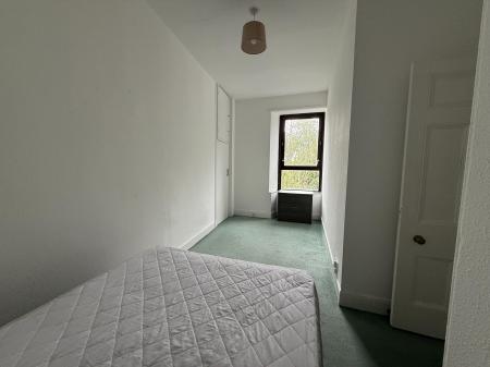 2 bedroom Flat to let in Perth Road, Dundee, DD2