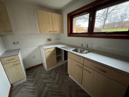 1 bedroom Flat to let in Red Admiral Court, Whitfield, Dundee, DD4