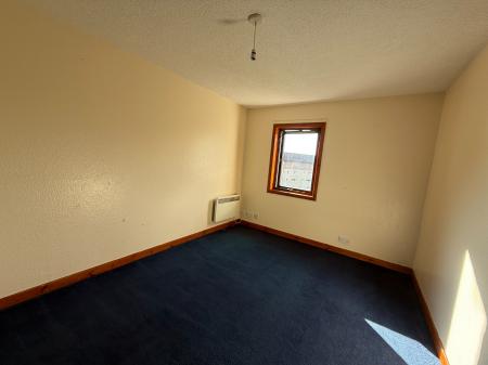 3 bedroom Maisonette to let in Red Admiral Court, Whitfield, Dundee, DD4