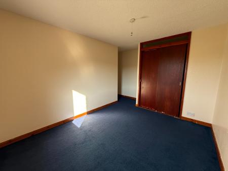 3 bedroom Maisonette to let in Red Admiral Court, Whitfield, Dundee, DD4