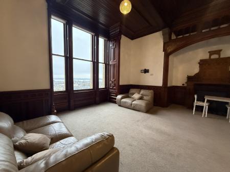 2 bedroom Flat to let in Camphill Road, Broughty Ferry, Dundee, DD5