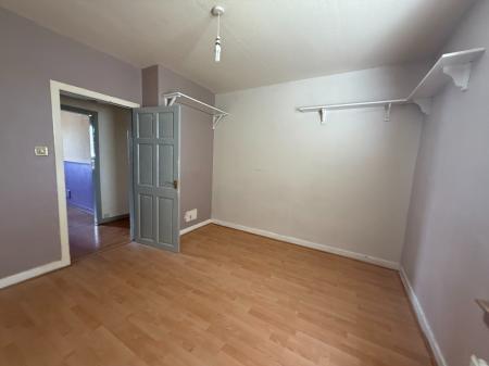 2 bedroom Flat to let in Gardner Street, Coldside, Dundee, DD3