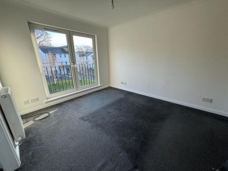 4 bedroom Town house to let in Dudhope Gardens, Law, Dundee, DD3
