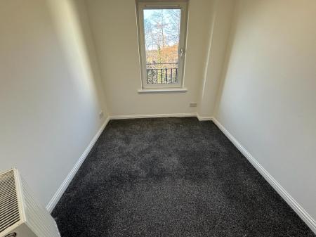 4 bedroom Town house to let in Dudhope Gardens, Law, Dundee, DD3