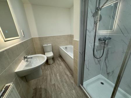 4 bedroom Town house to let in Dudhope Gardens, Law, Dundee, DD3