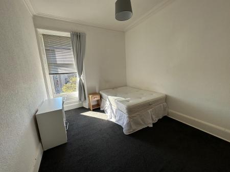 2 bedroom Flat to let in Hawkhill, West End, Dundee, DD2