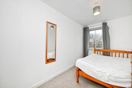 2 bedroom Flat to let in South Fort Street, Leith, Edinburgh, EH6