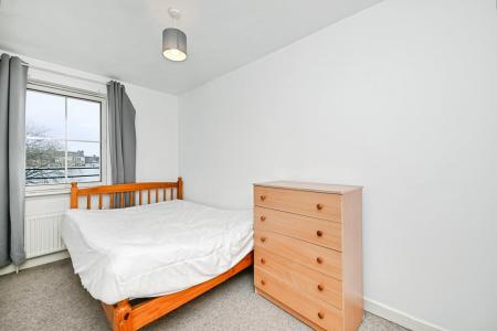 2 bedroom Flat to let in South Fort Street, Leith, Edinburgh, EH6