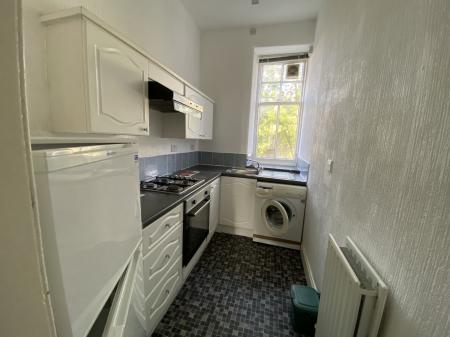 2 bedroom Flat to let in Hawkhill, West End, Dundee, DD2
