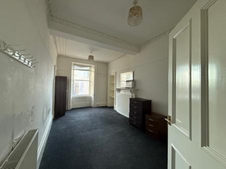 2 bedroom Flat to let in Meadowside, Dundee, DD1