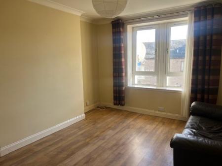 3 bedroom Flat to let in Cleghorn Street, West End, Dundee, DD2