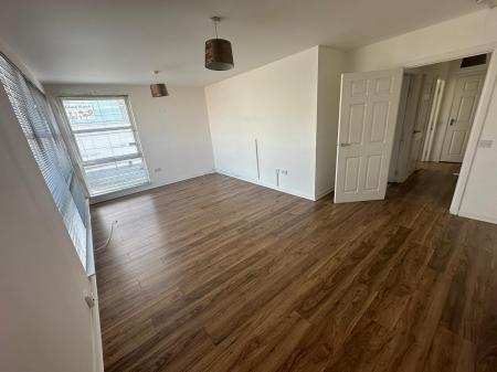 2 bedroom Flat to let in Erskine Street, Dundee, DD4