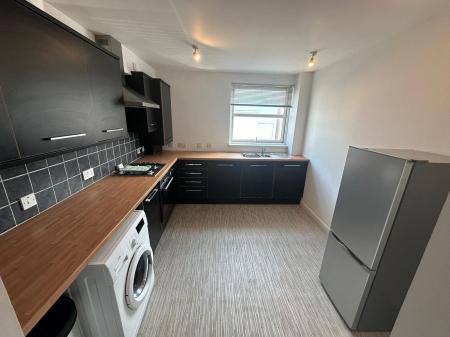 2 bedroom Flat to let in Erskine Street, Dundee, DD4